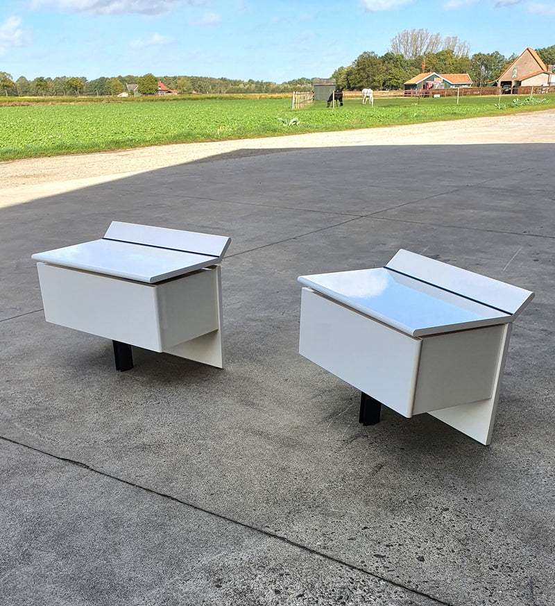 2 B&B Italia Bedside tables