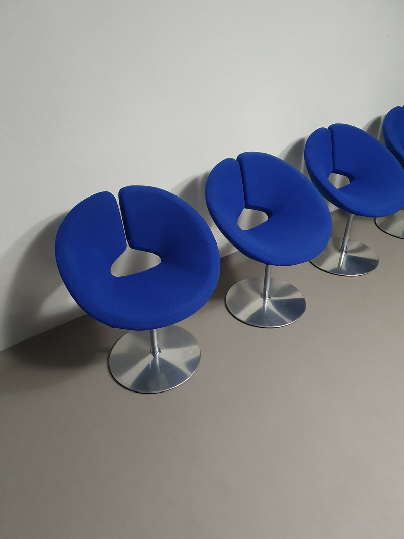 Artifort little Apollo chairs / with swiveling disc base / by Patrick Norguet