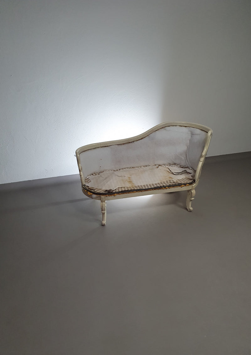 Beautiful old Art Noveau , unfinished Frenche canapé / chaise longue with gooseneck armrests