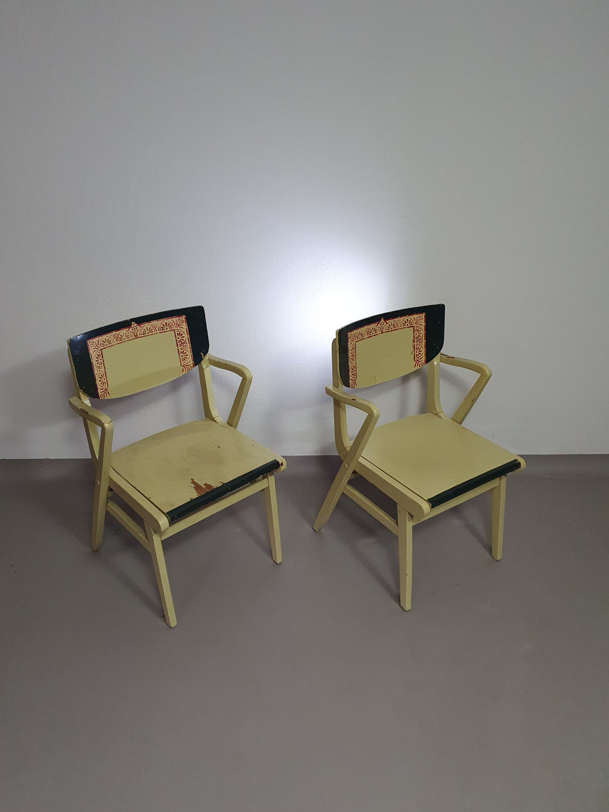 Set of Mid Century decorated coupling chairs 50s