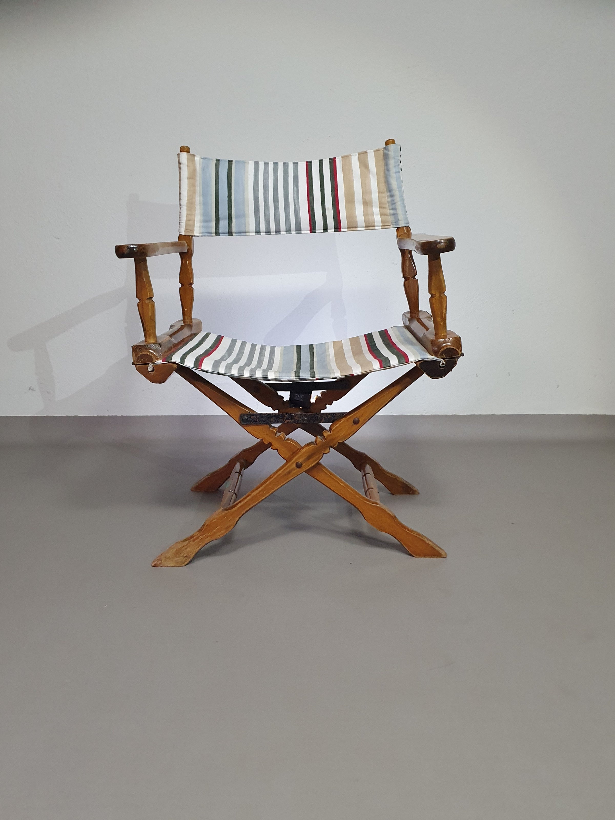 W.H. DEN OUDEN / VETUS ROTTERDAM
FOLDABLE DECK CHAIR / MODEL PRODUCER