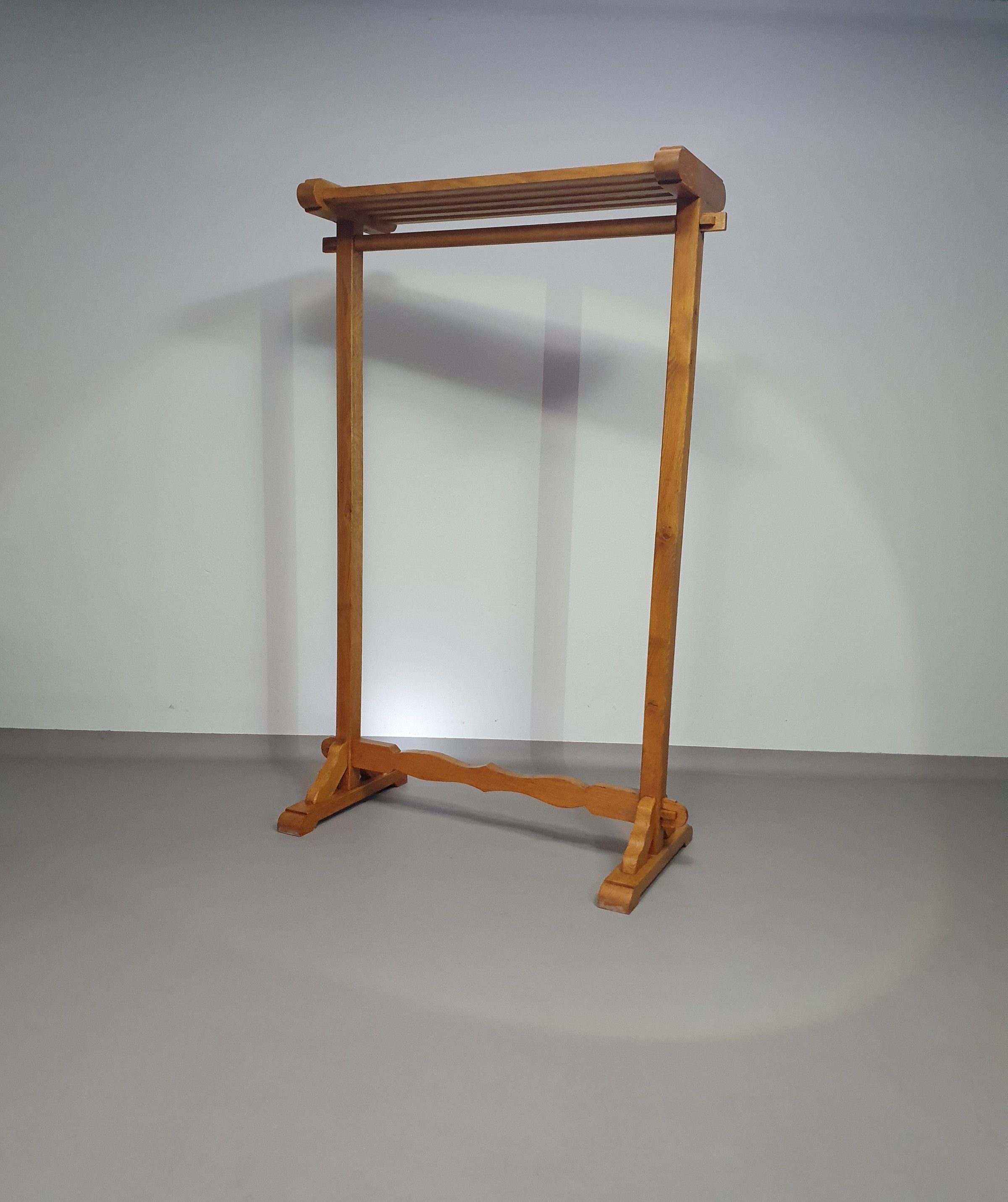 Floor oak coat rack 172 x 110 x depth 55