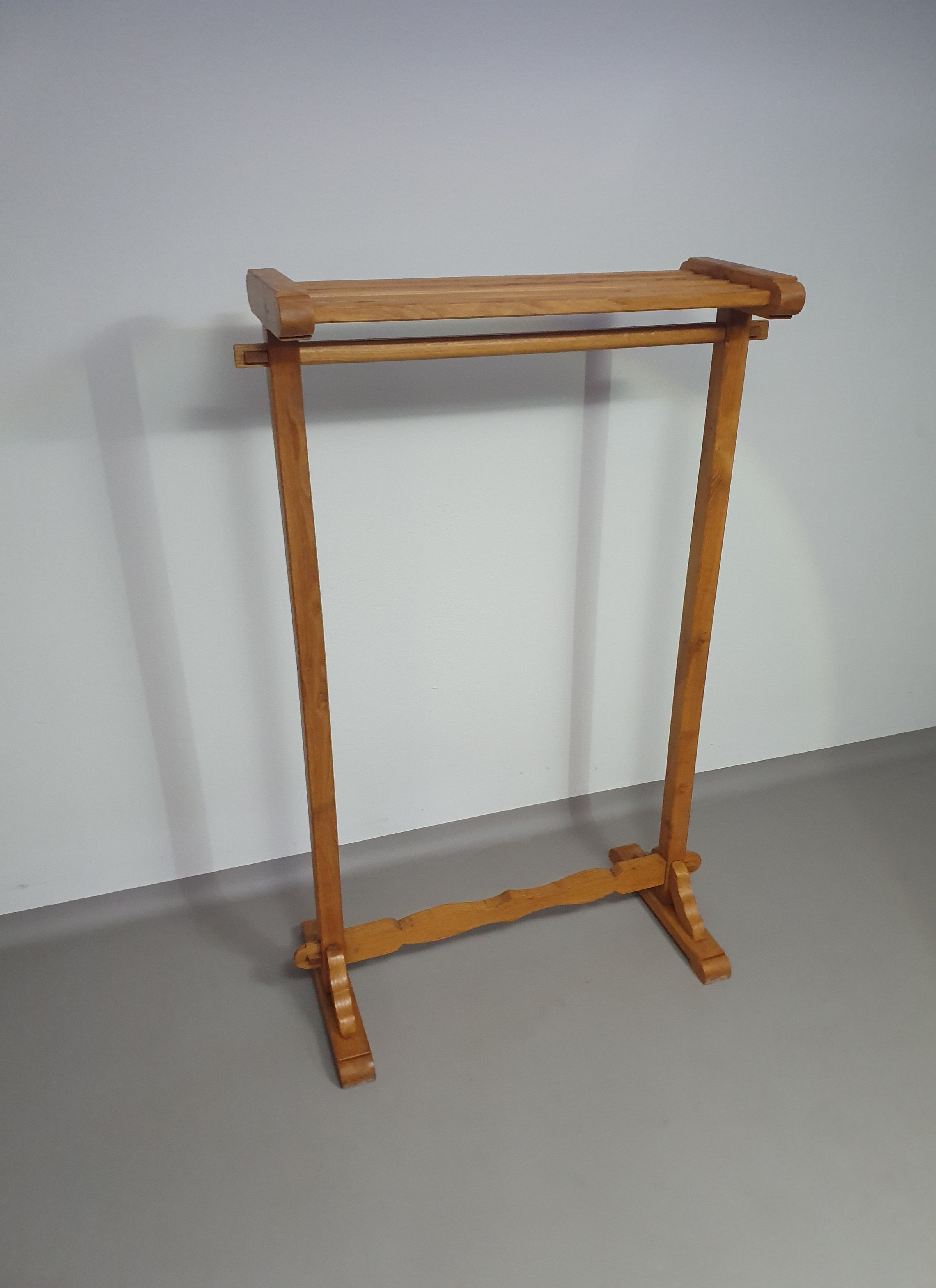 Floor oak coat rack 172 x 110 x depth 55