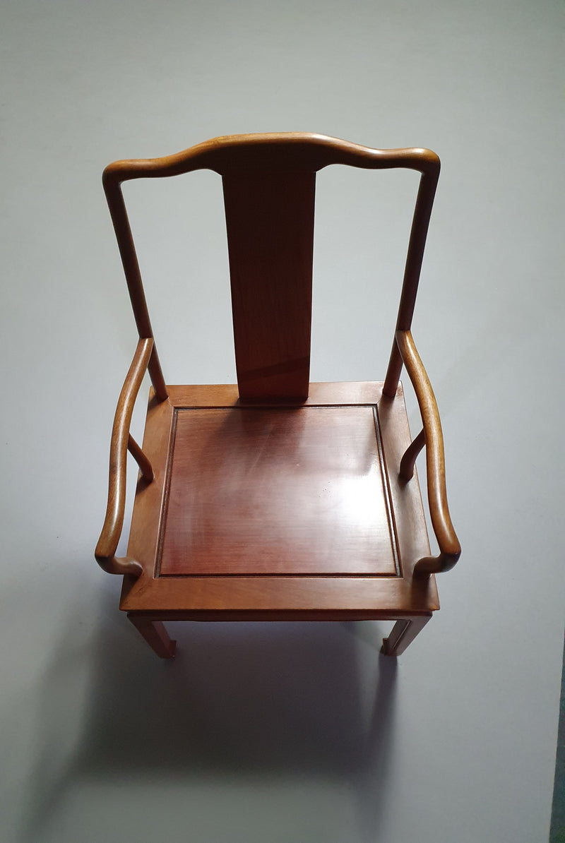 Vintage Chinese Ming rosewood chair.