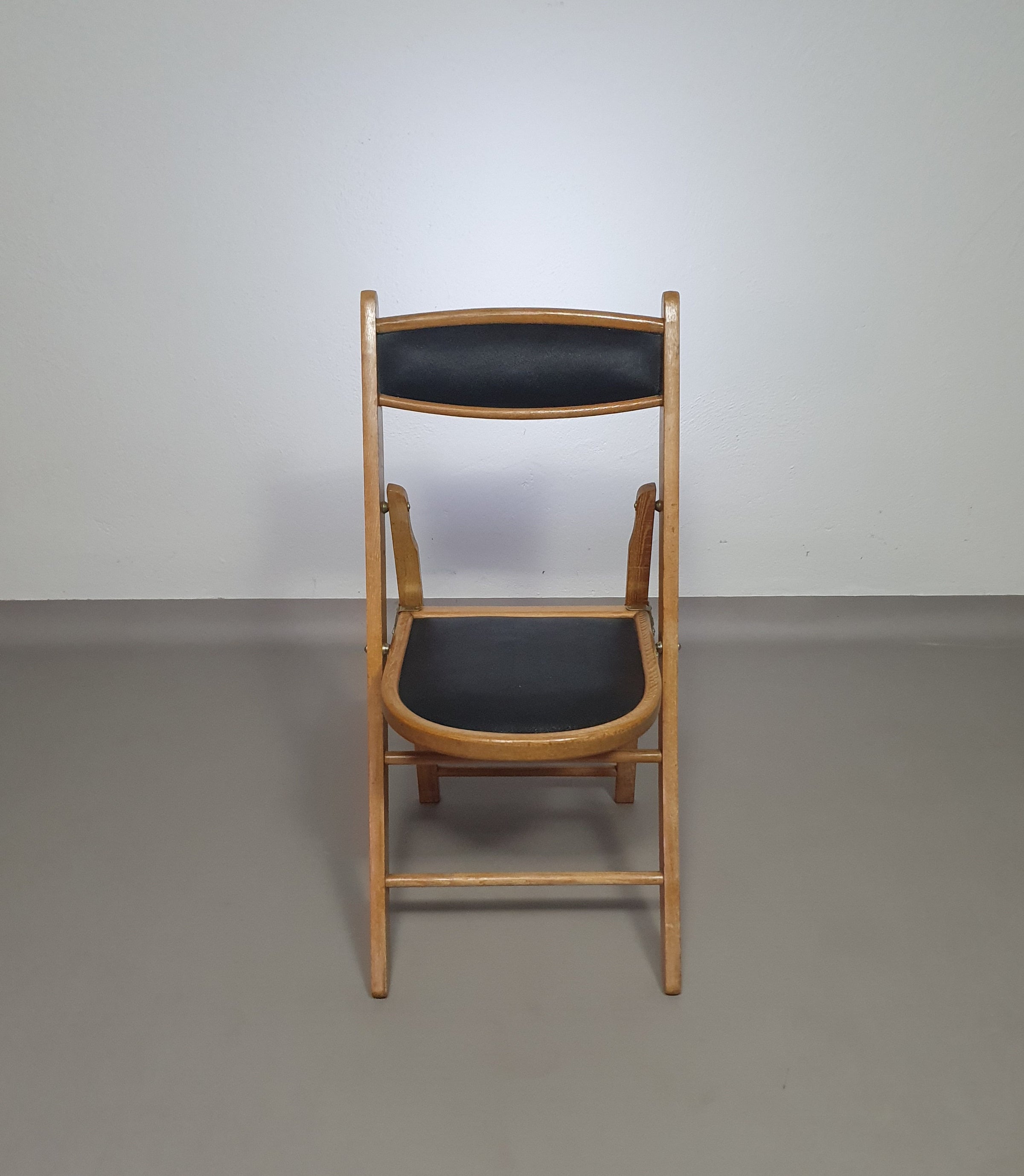 Vintage midcentury folding chair