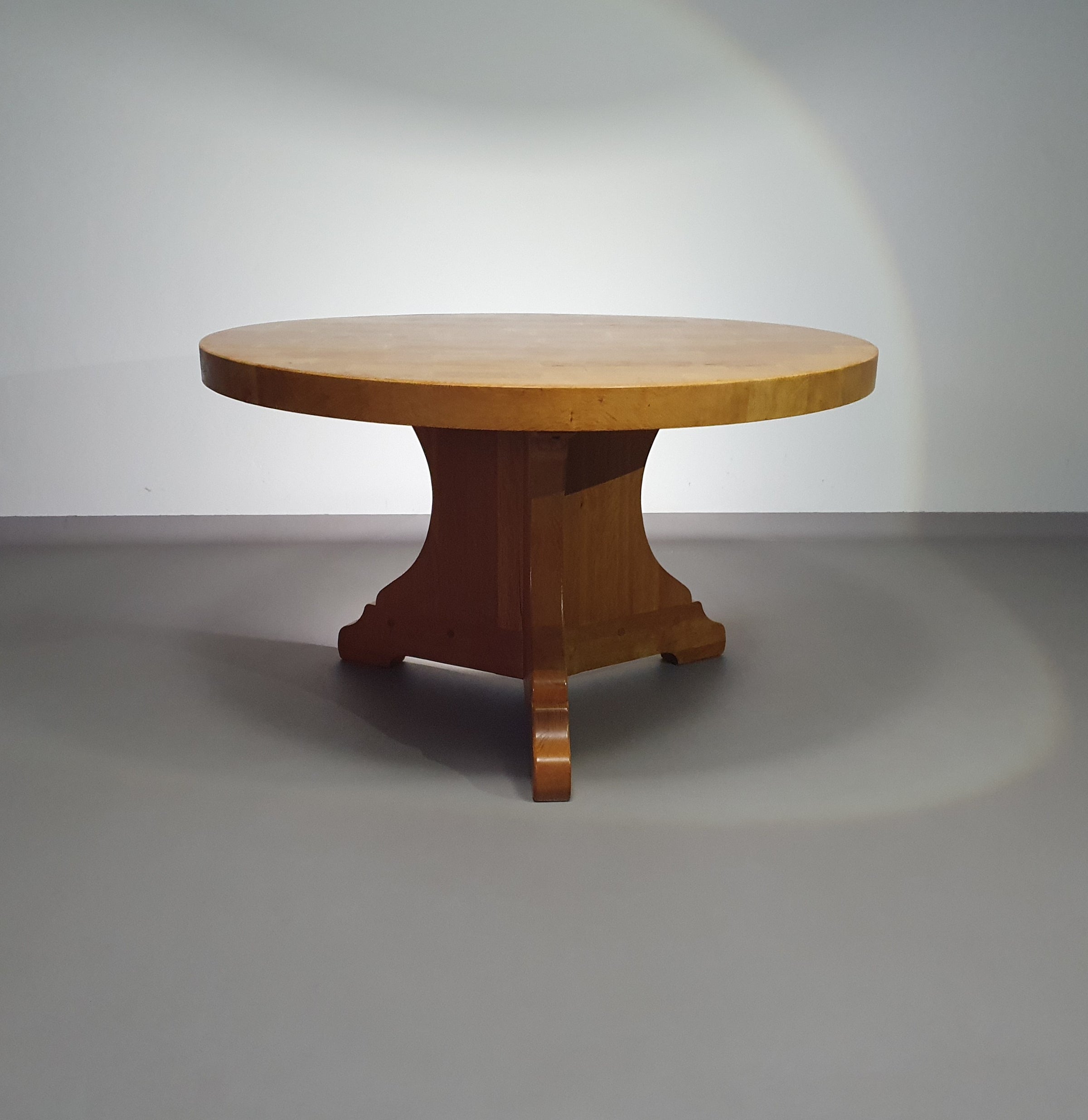 Blonde oakwood brutalist dining table 1970's