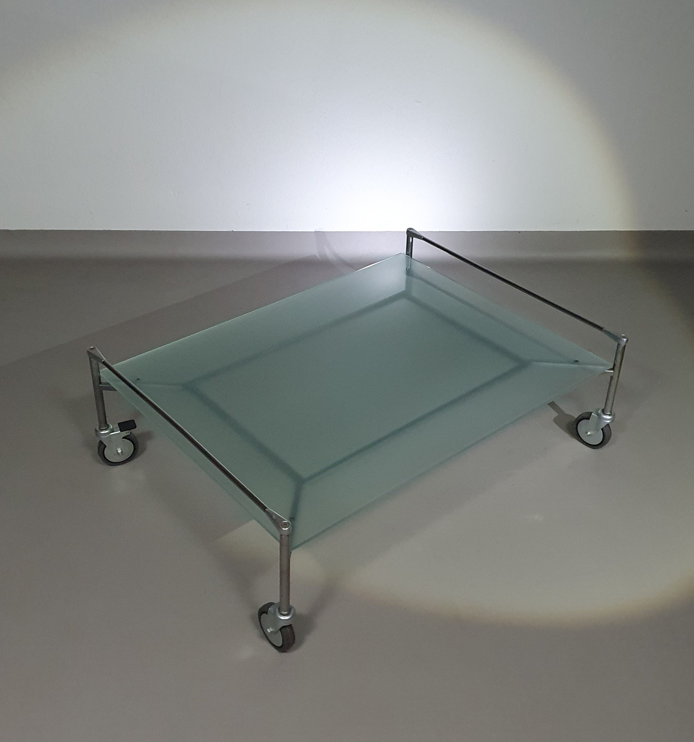 Driade Free Man 2 Glass Table

By M. Zanuso