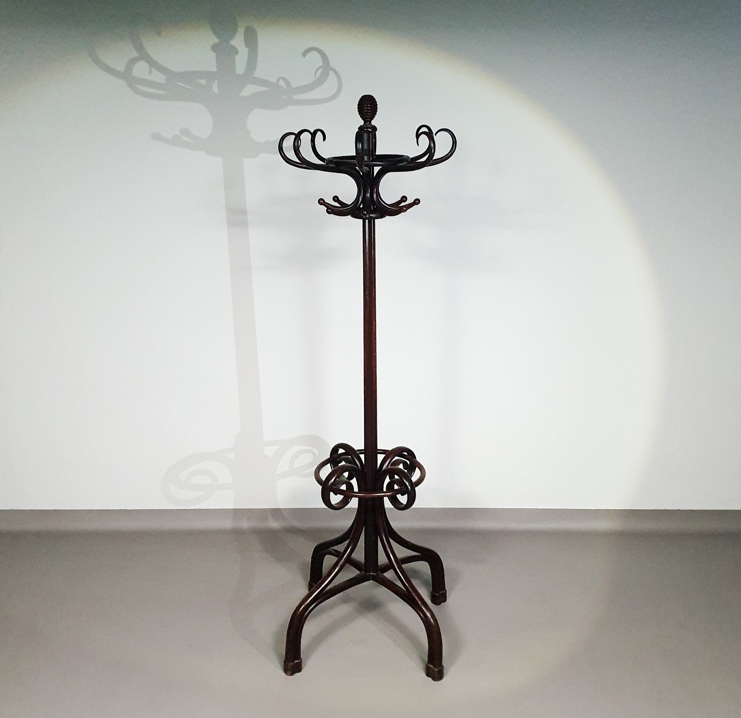 Thonet Hat and umbrella stand M.30