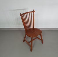 De Ster Geldermalsen Spindle Back dining chair 6 x in solid Oak. With a small carved decoration in the back rest.
1960s