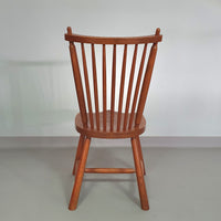 De Ster Geldermalsen Spindle Back dining chair 6 x in solid Oak. With a small carved decoration in the back rest.
1960s