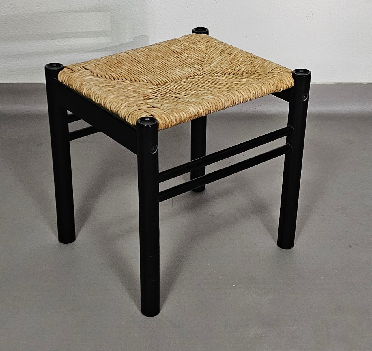 2 x Ibisco stool / rare rush / woven