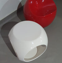 Dupont Finn Stone ball chairs / "Colani"  side table