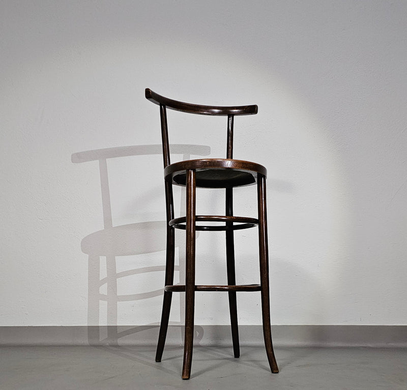 Thonet / Mundus marked / stool