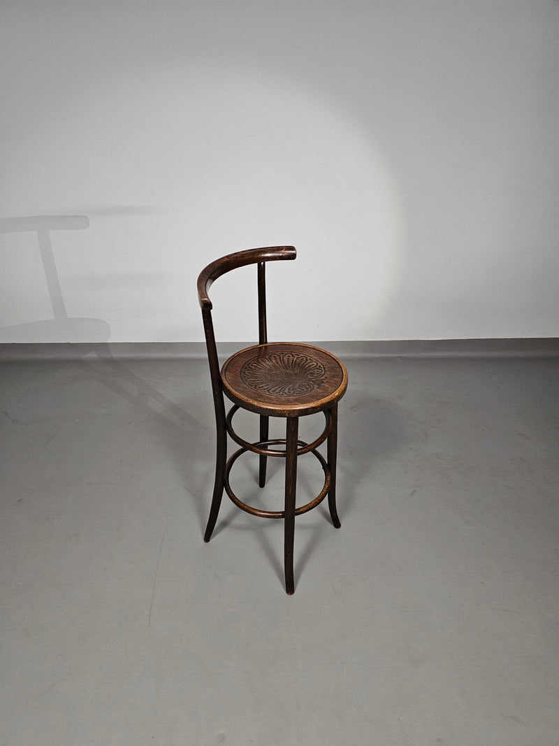 Thonet / Mundus marked / stool