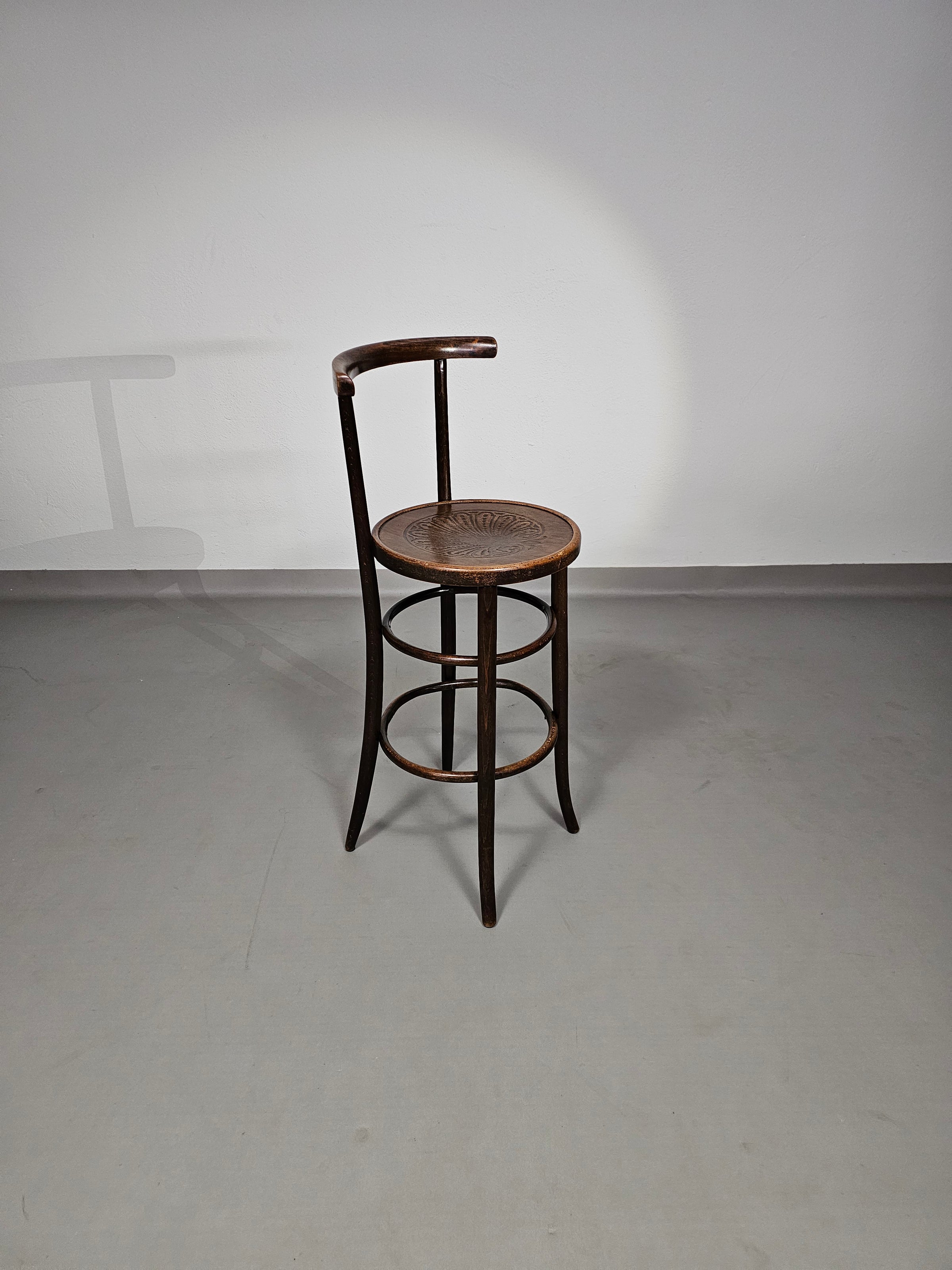 Thonet / Mundus marked / stool / seat height 75 cm