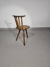 Beautiful old farmers tripod chair for decorative use.