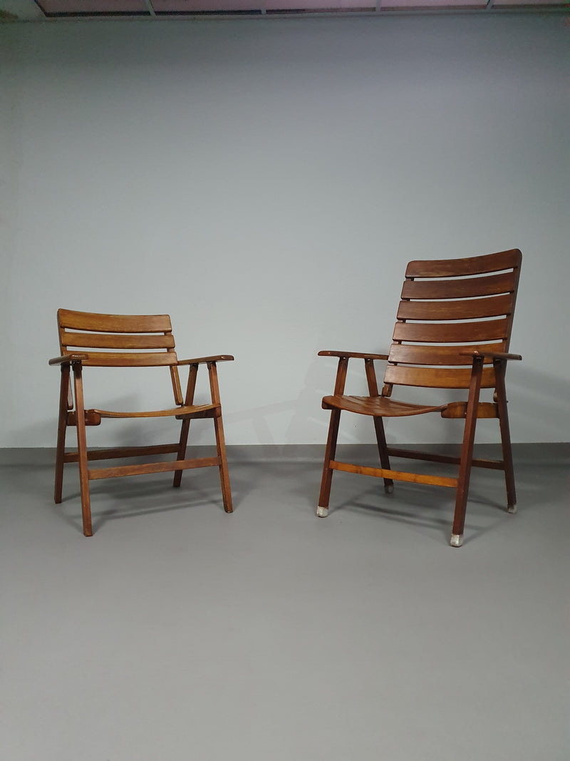 Mid-Century garden folding chairs. Set of 2. High back /  lowback