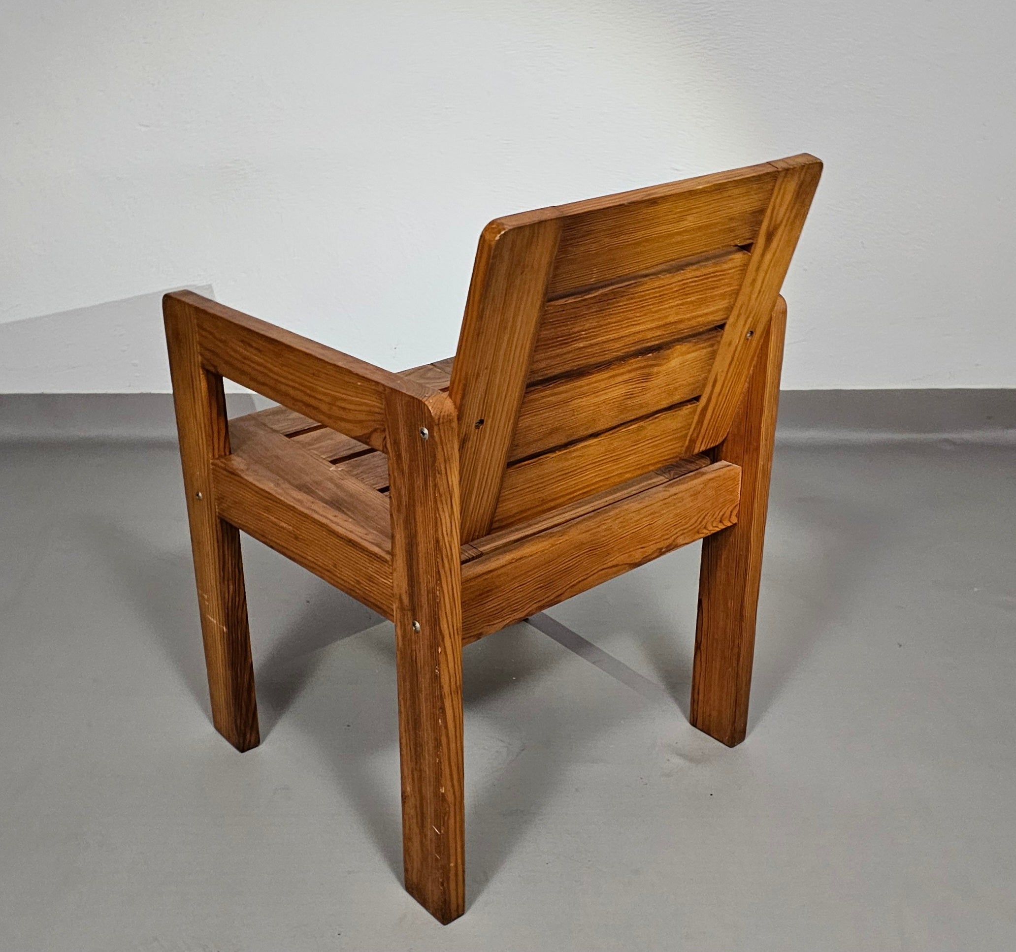 Pine wood chair 1970s with foldable seat.