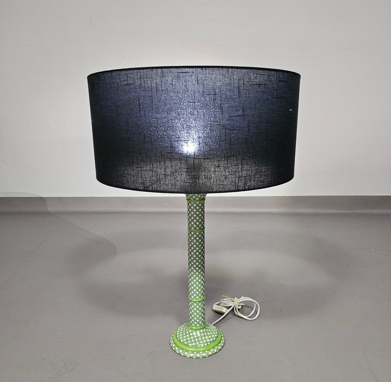 Ceramic glazed table lamp with green webbing pattren