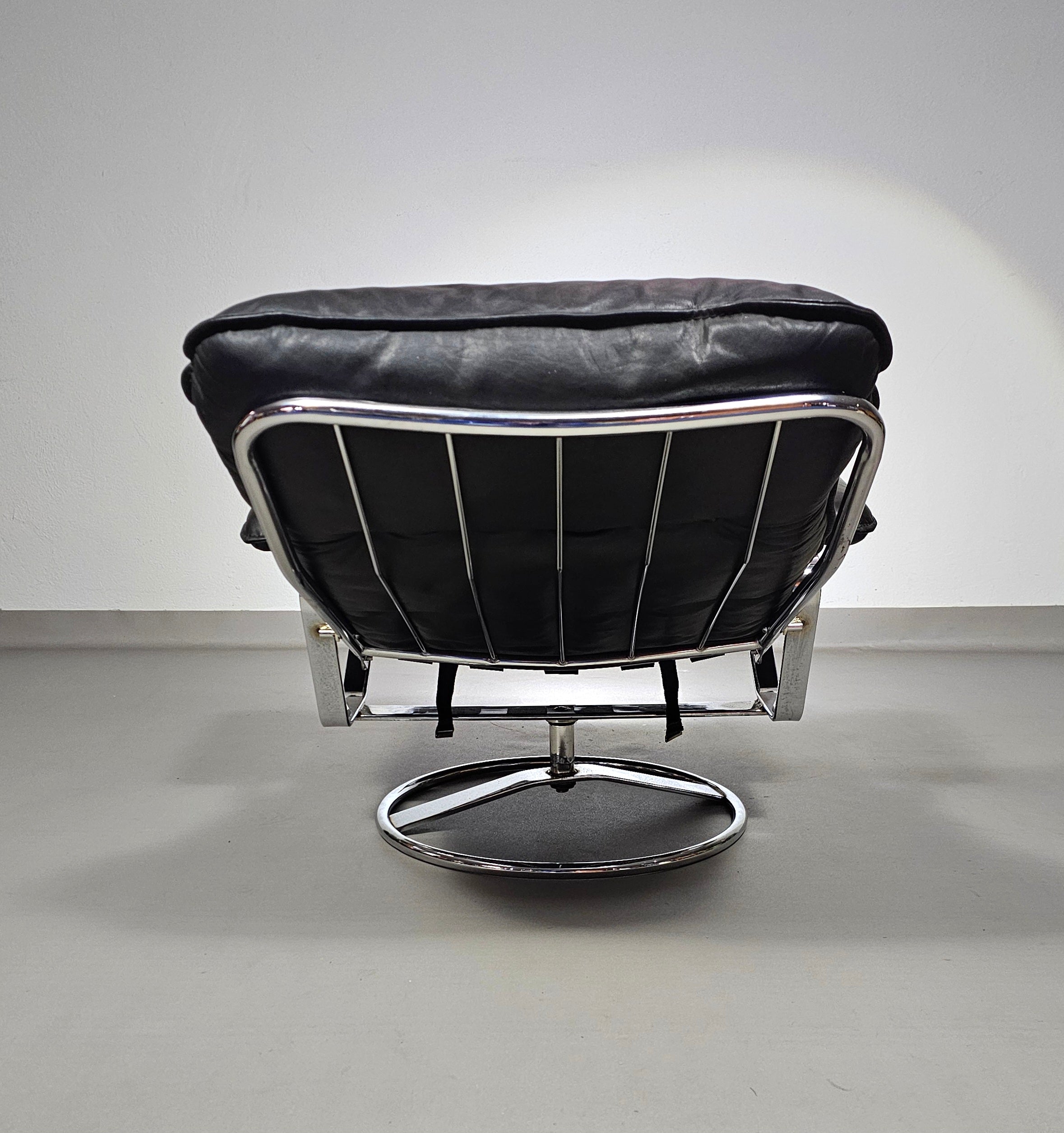 VERY RARE VINTAGE LEOLUX LOUNGE CHAIR, THE NETHERLANDS 1960S