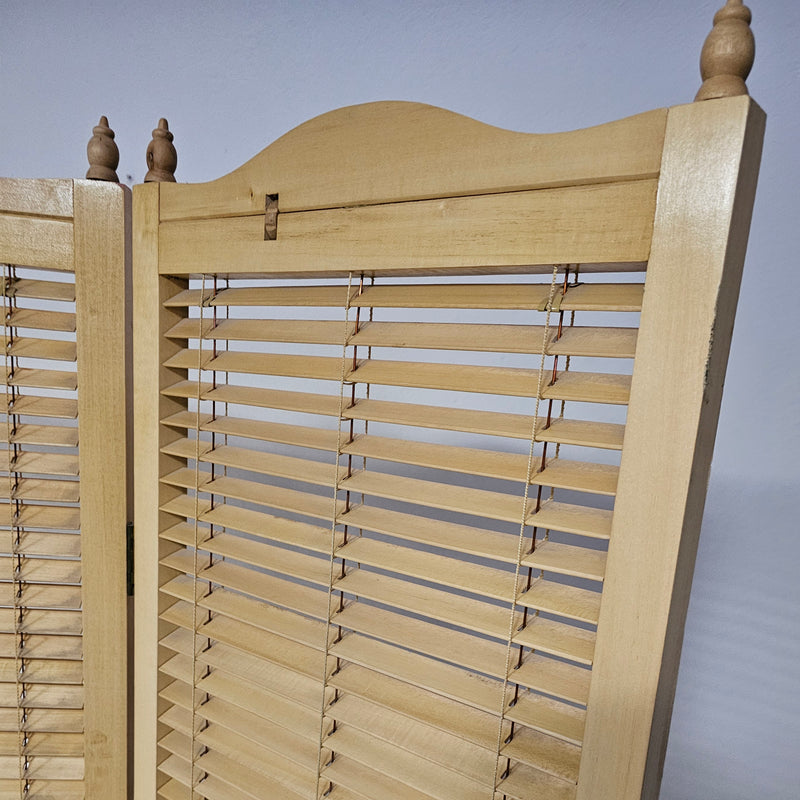 Room divider
French Blonde Beech Louvered Screen Room Divider, 1960s

Width 155

Height 185 cm