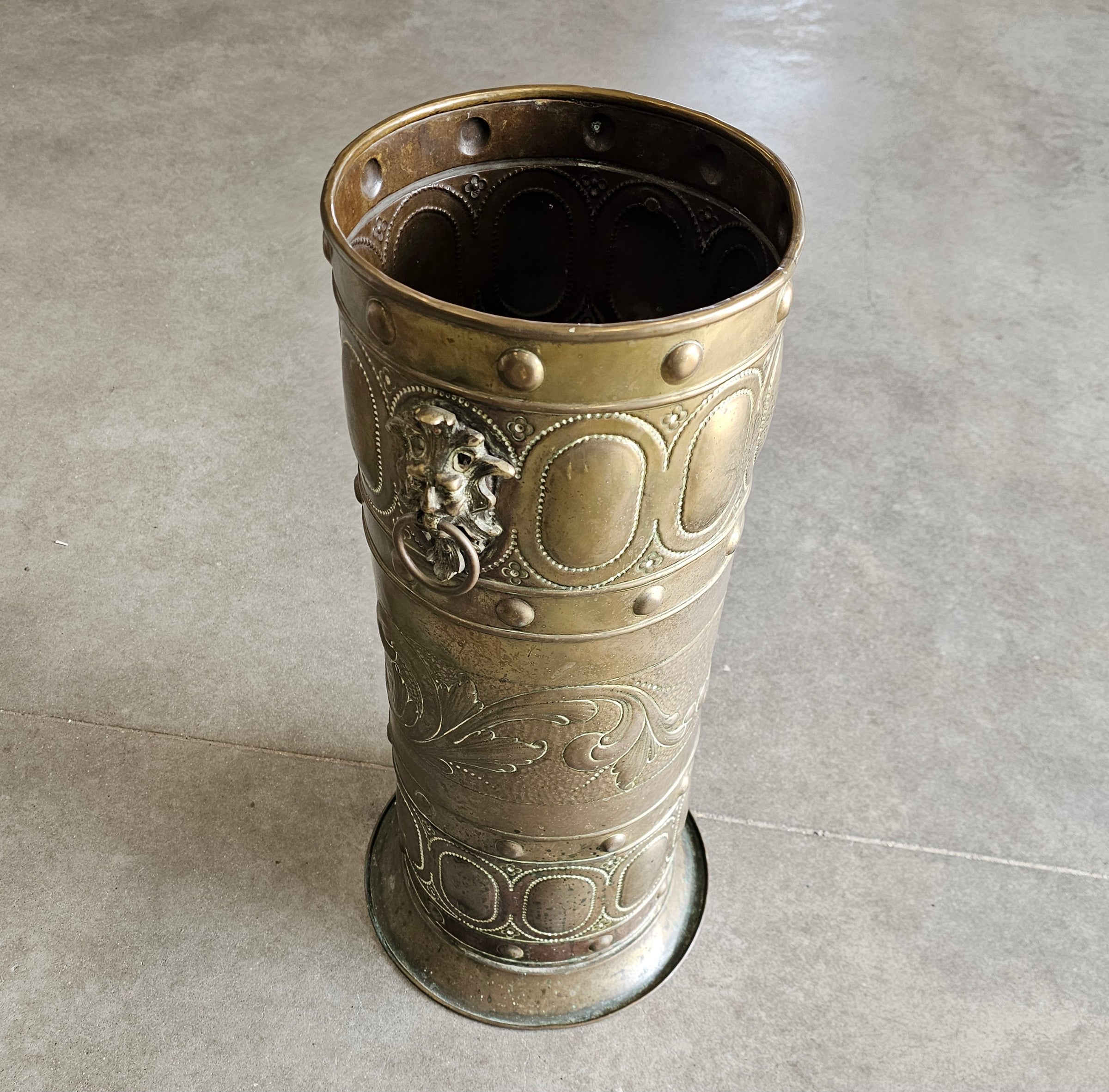 Brass Hall Stick / Umbrella Stand / with small water Bucket inside