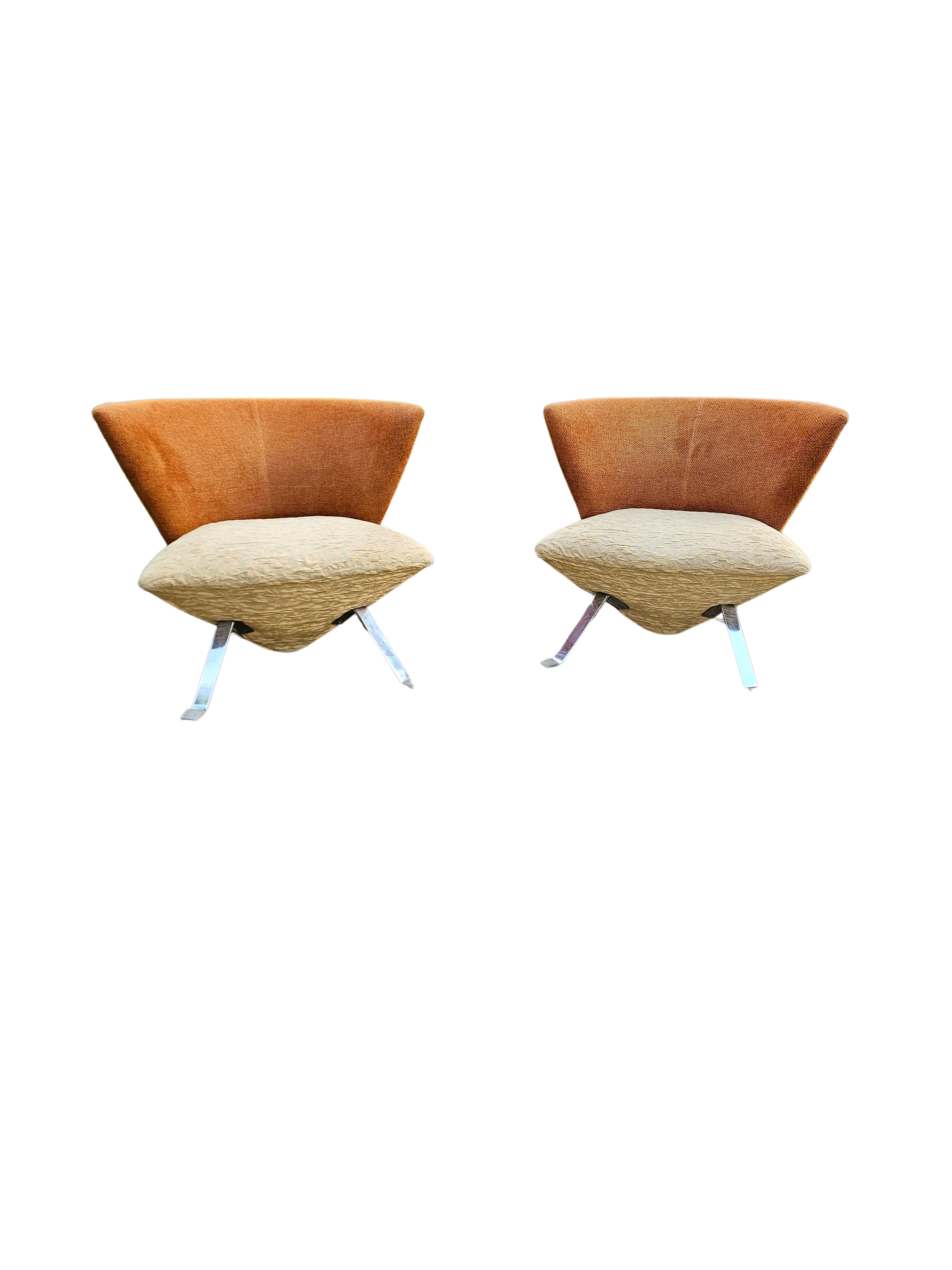 Giorgio Saporiti Post Modern Jada Slipper Chairs
Very rare two tone model 1970s