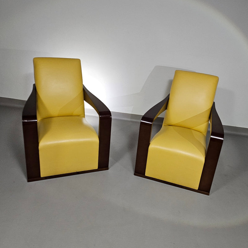 Hugues Chevalier
Beautiful condition / 2 x Ying armchair / Hurgues Chevalier / leather / by Chafik Gasmi