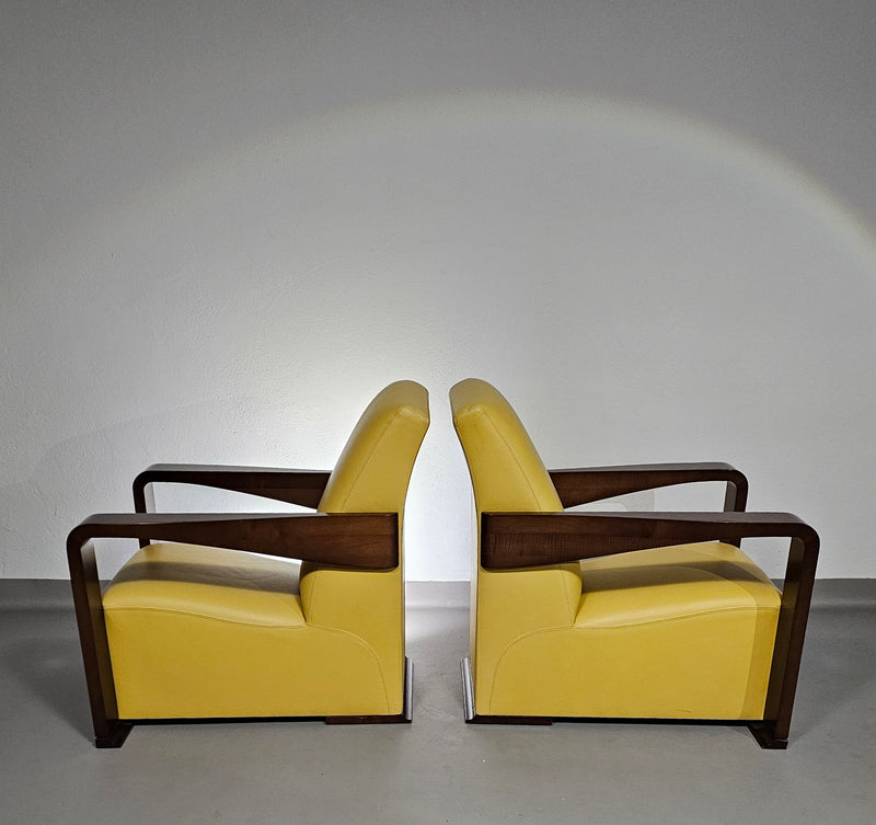 Hugues Chevalier
Beautiful condition / 2 x Ying armchair / Hurgues Chevalier / leather / by Chafik Gasmi