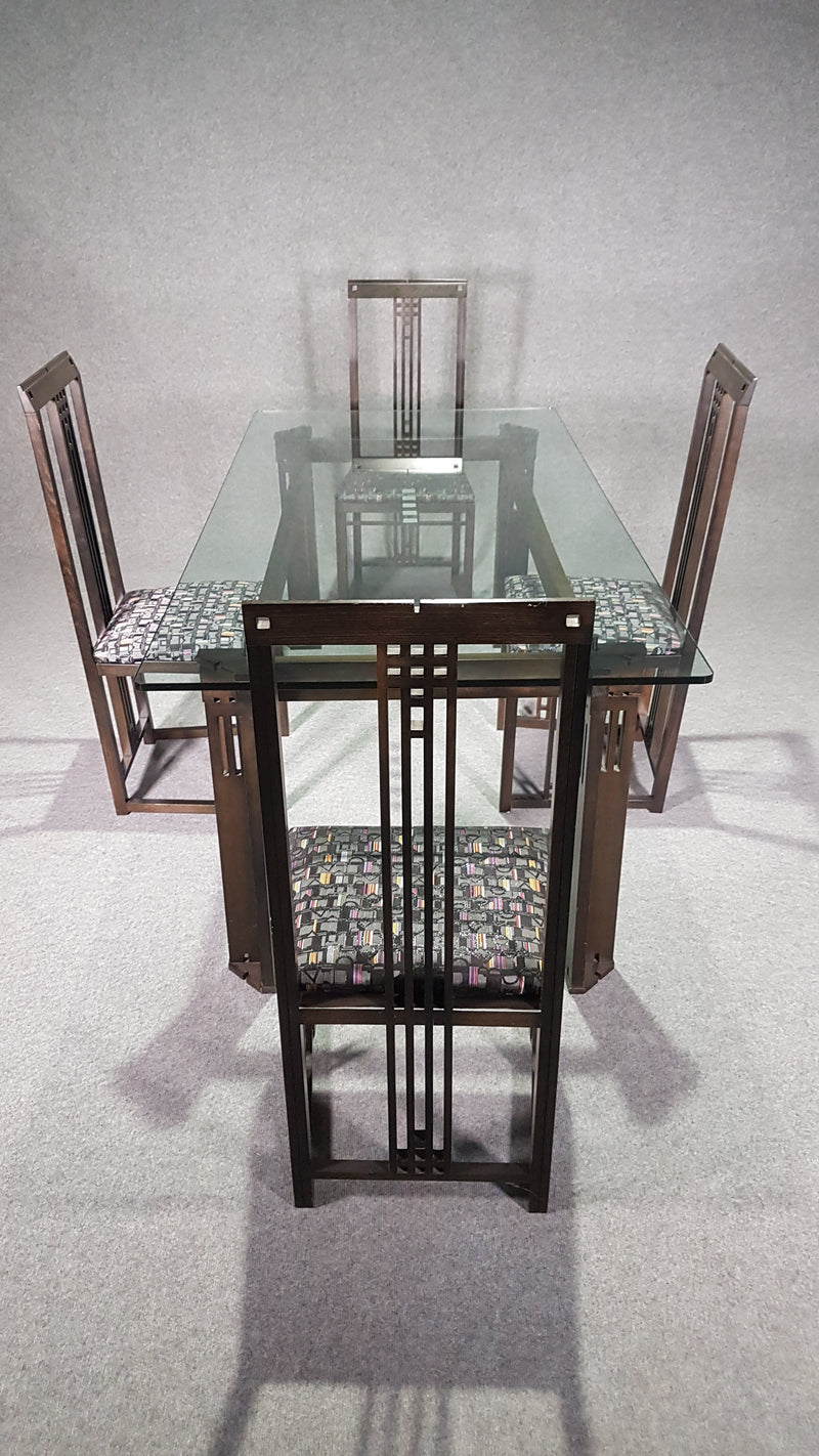 Rare dining set, Galaxy Table and chairs, with exclusive upholstering, designed by Umberto Asnago - Giorgetti. 1980s