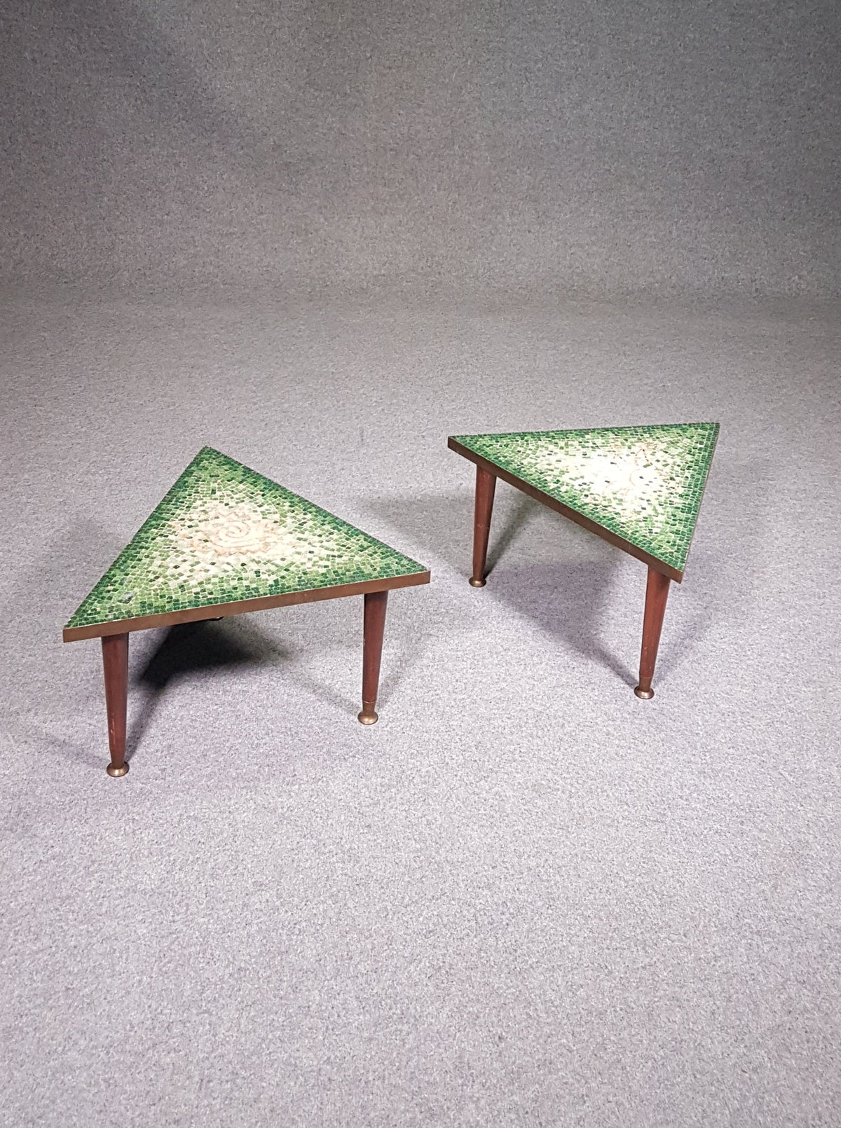 Pair of glass tile mosaic side tables - Genaro Alvarez - 1950s BY GETANO