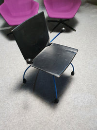 <span data-mce-fragment="1">Set 4 armchairs - Mazairac en Boonzaaijer - Young International - 1980s</span><br data-mce-fragment="1">with transparant blue frame.