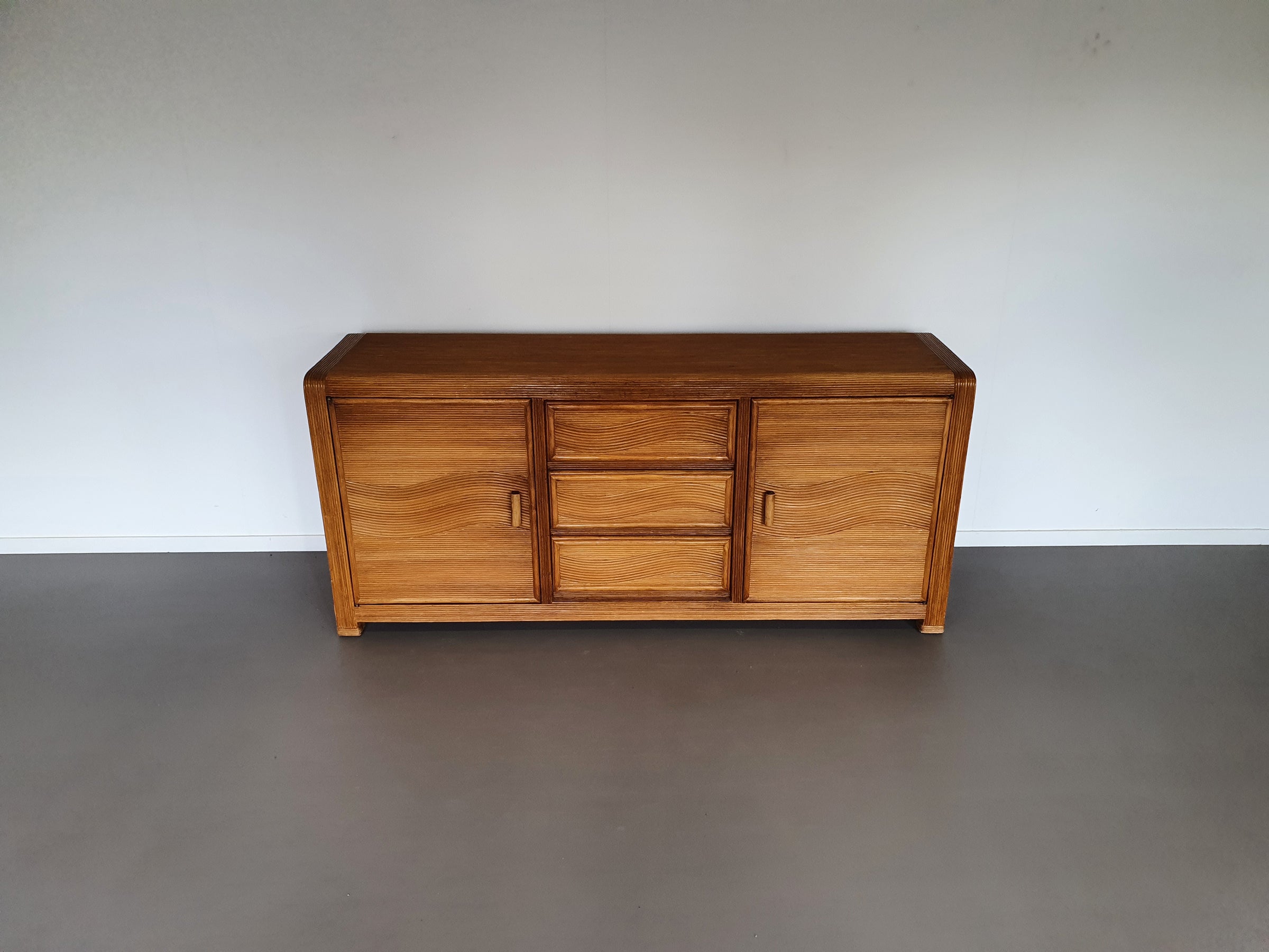 Split Reed Rattan vivai del sud Italian Sideboard with wave motif in the Manner of Cresp