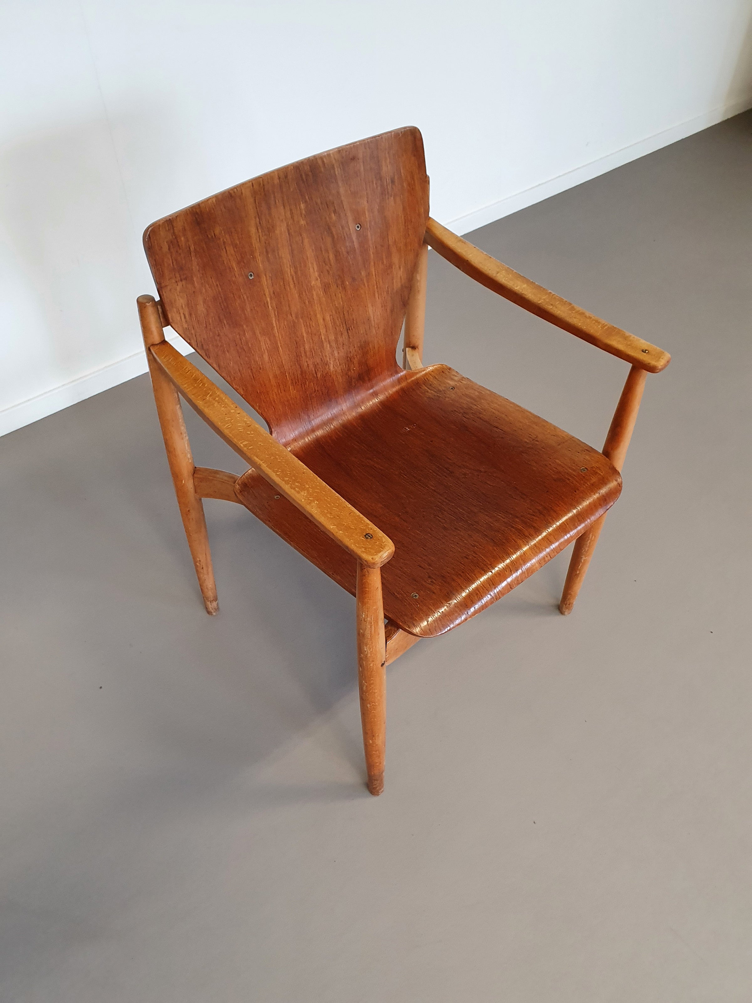 Rare Thonet 626 F plywood chair