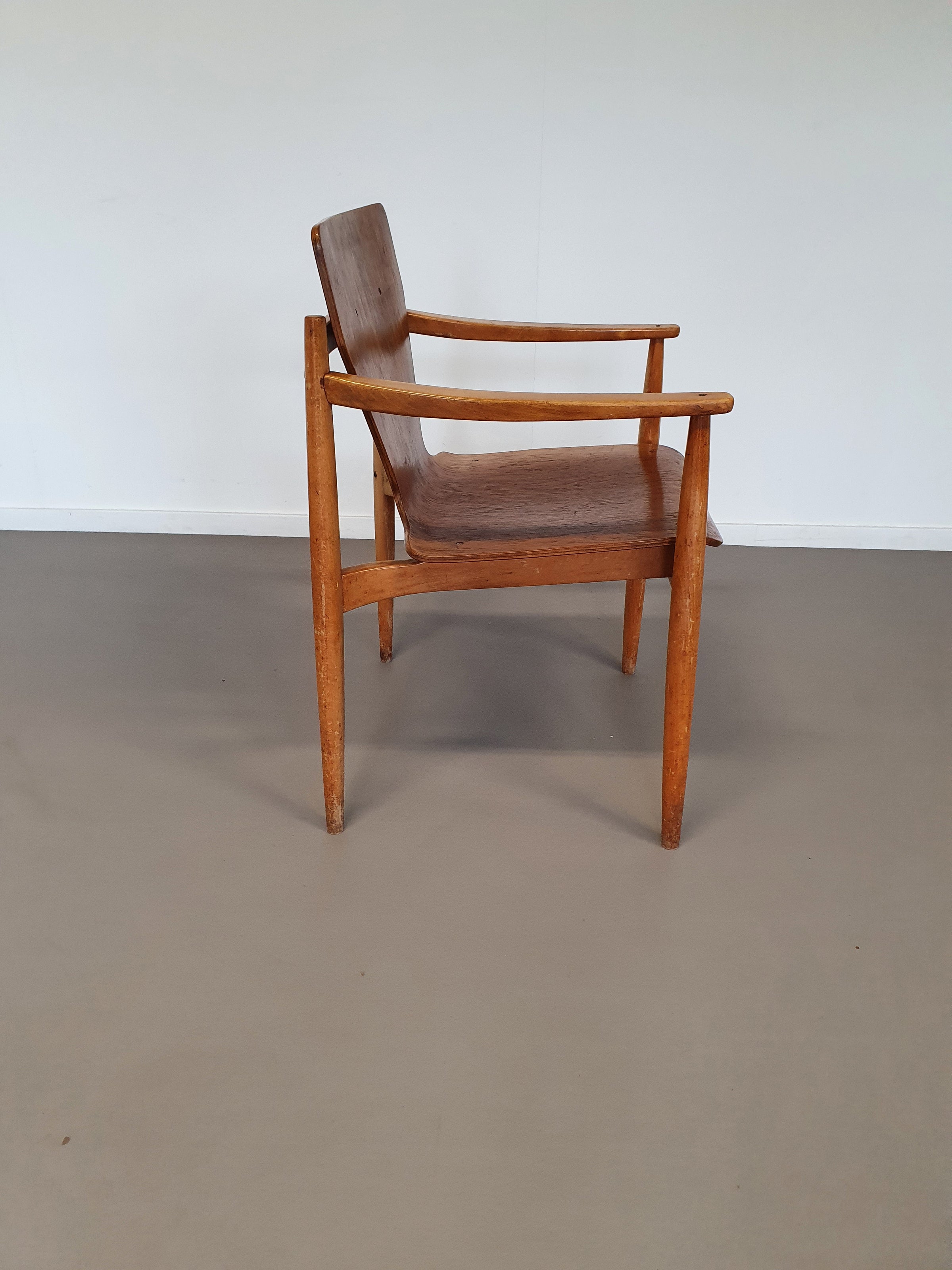 Rare Thonet 626 F plywood chair