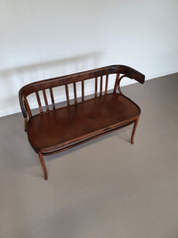 Rare Thonet bench, not marked.
Width 107/ height 80 /depth 50/ seat hight 47 cm