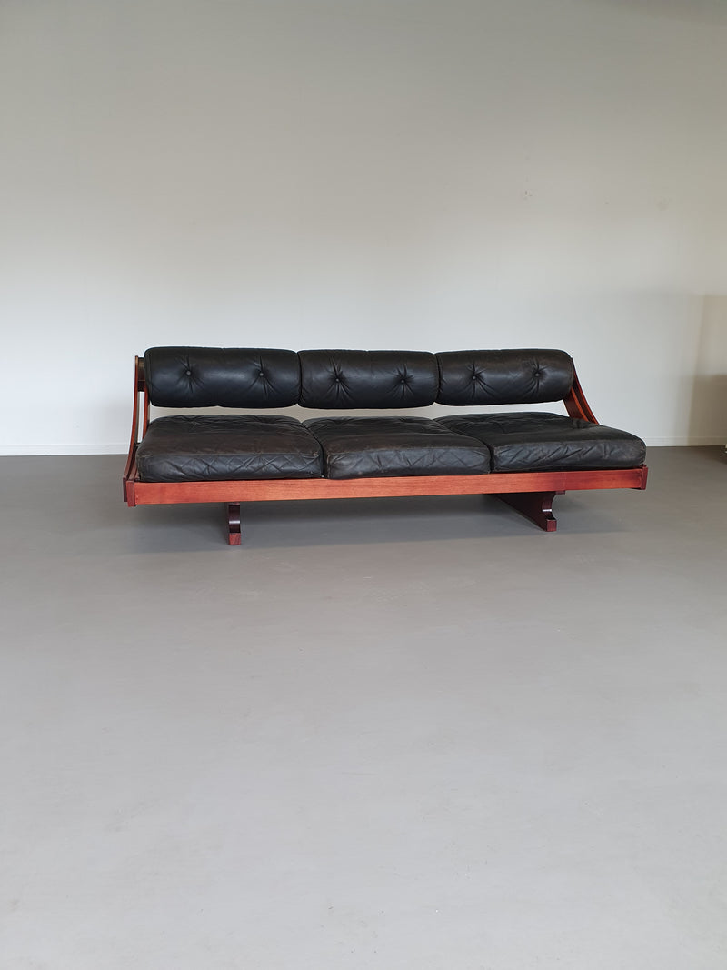 Gianni Songia Black Leather Daybed Sofa Model GS-195 for Sormani, Italy, 1963

#giannisongia #dakbedekking #sormani