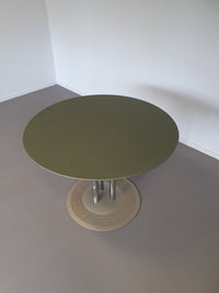 Hugo de ruiter drias dining table Leolux