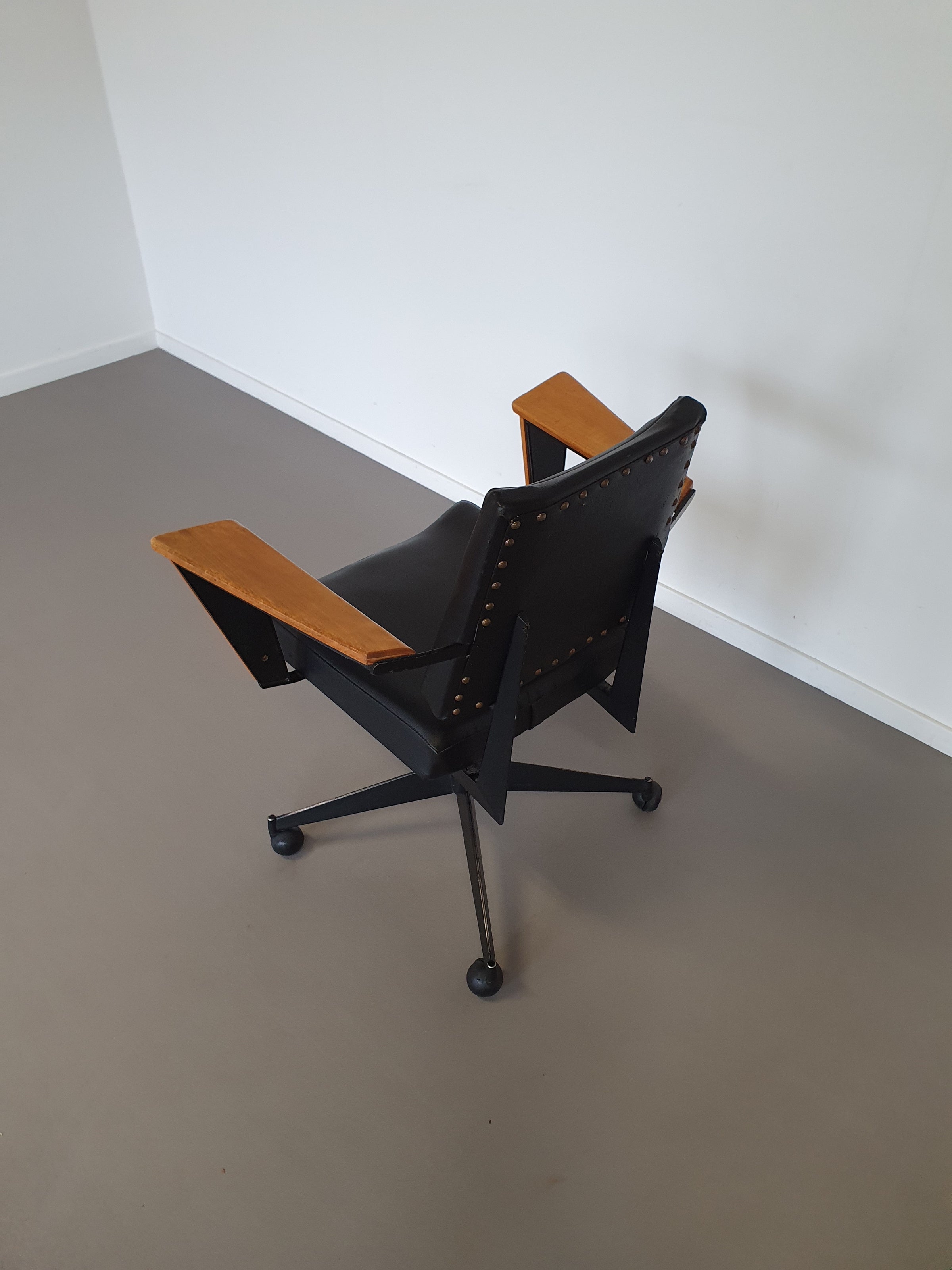 Very rare Velca Legnano office chair 1950s