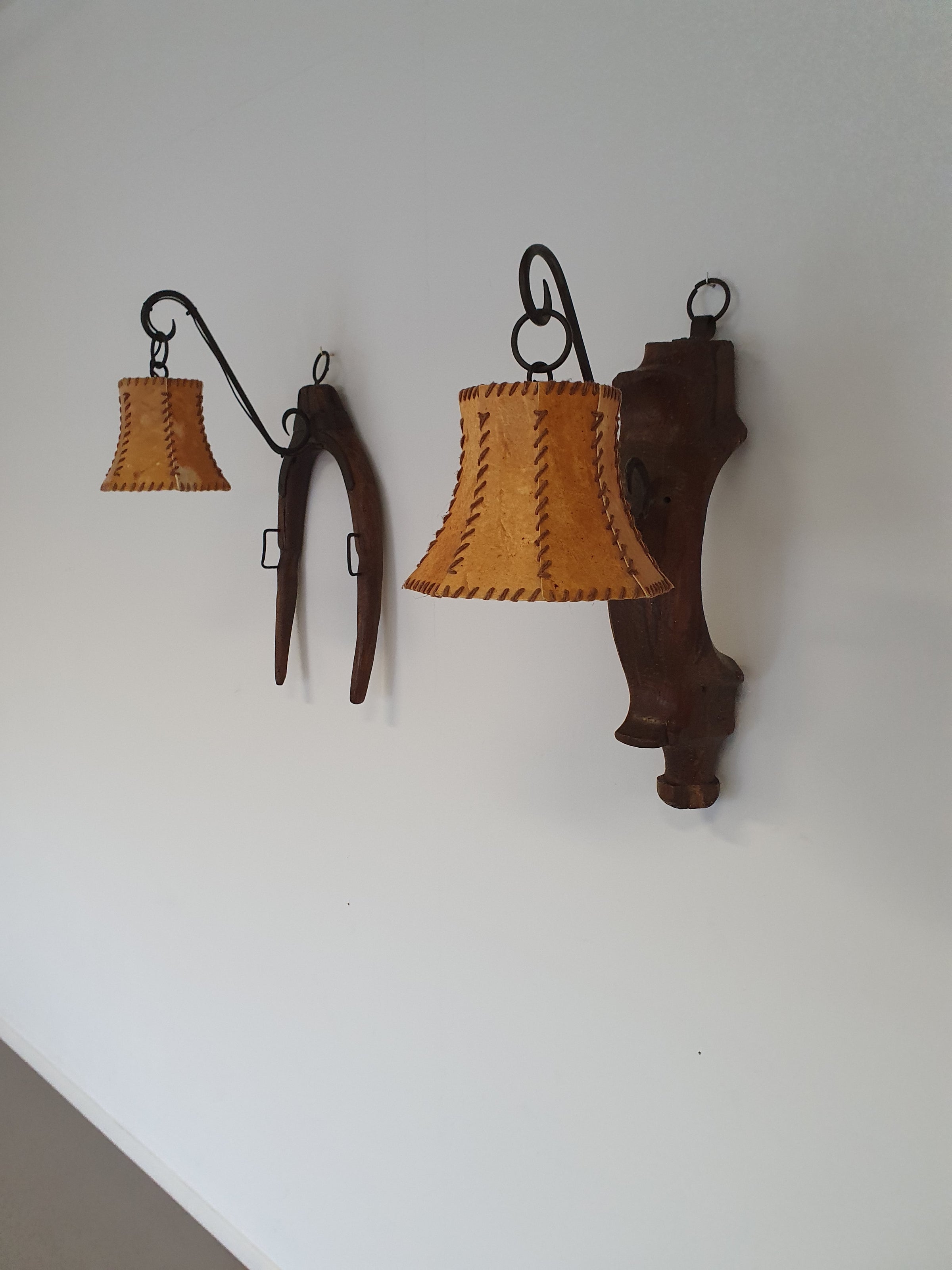 Ox harnass wall lamps