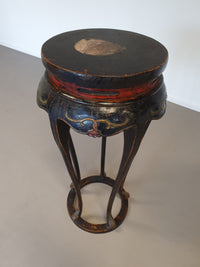 Chinese plant stand 1920s
102 x 50 cm