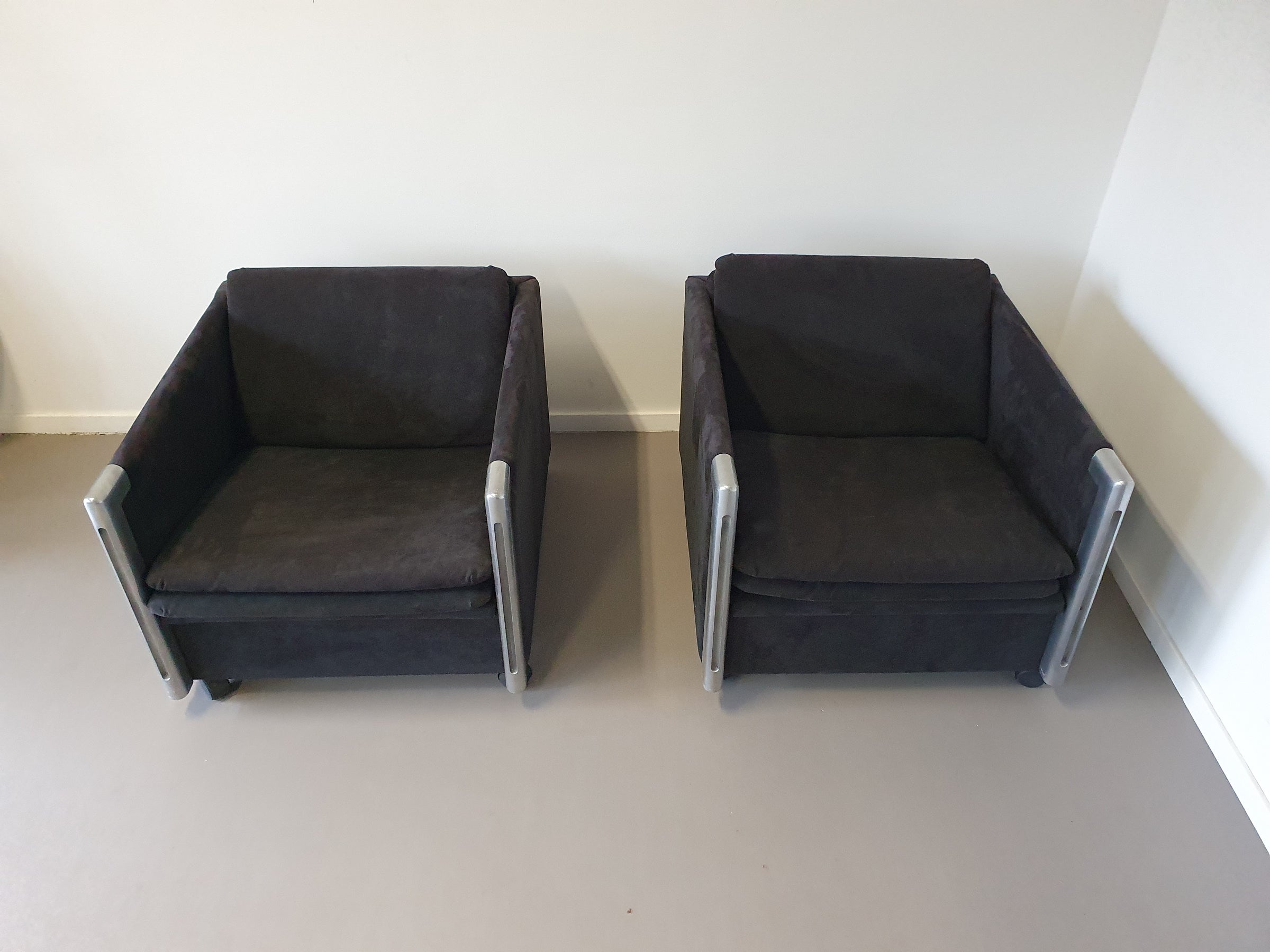 2 x Fauteuil 1 x sofa sz20/Sandwich. Ontwerp van Claire Bataille en Paul Ibens voor 't Spectrum collectie van 1973-1974