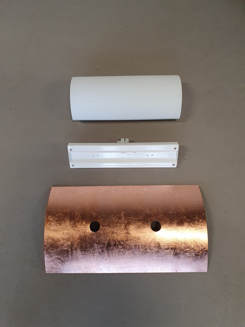 3 x Bankamp Leuchten sconces / wall lights '80s

White glass / glass with a layer of copper.
wide 22 x height 49 x depth 10 cm

#bankampleuchten