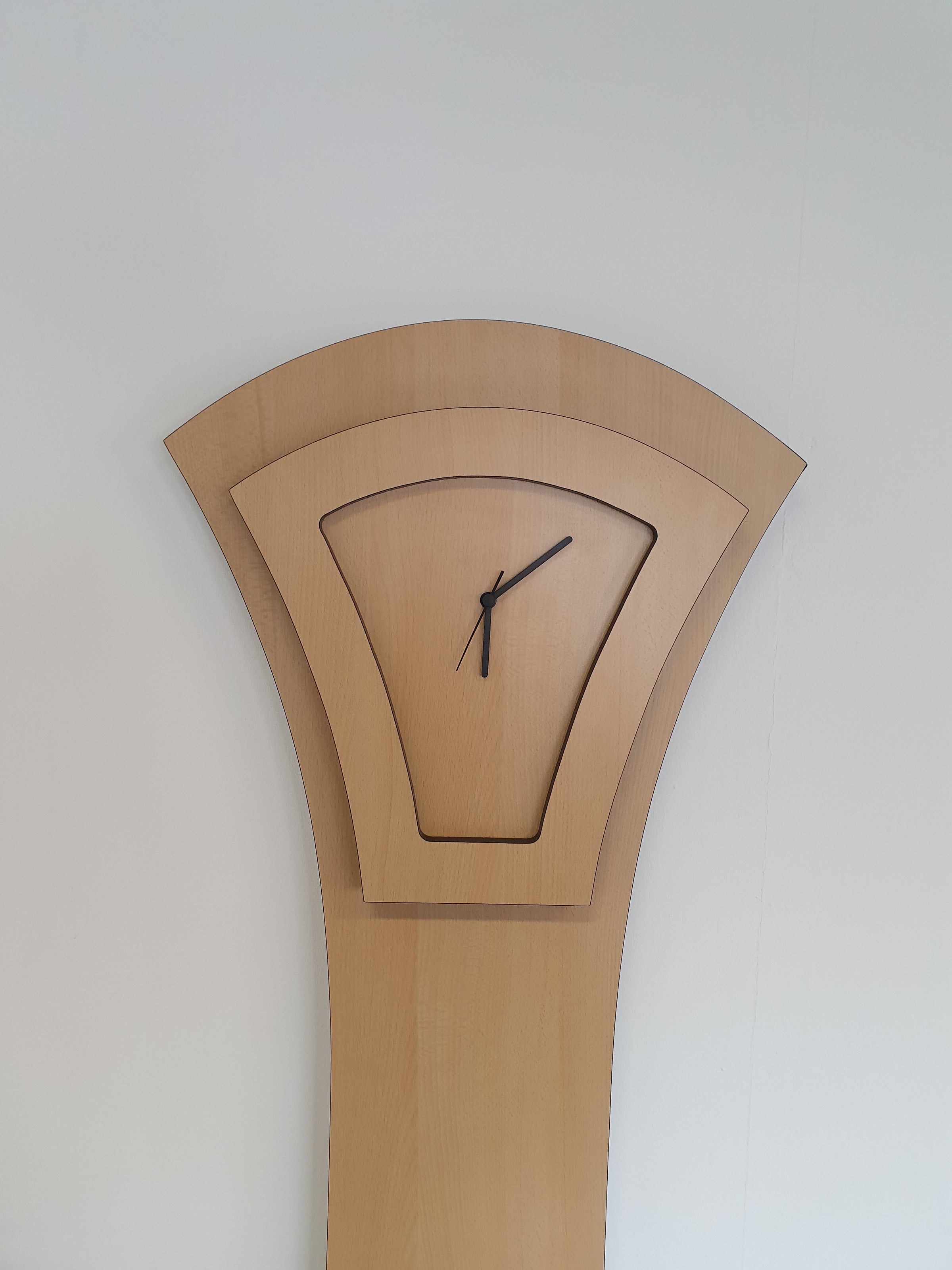 Standing clock