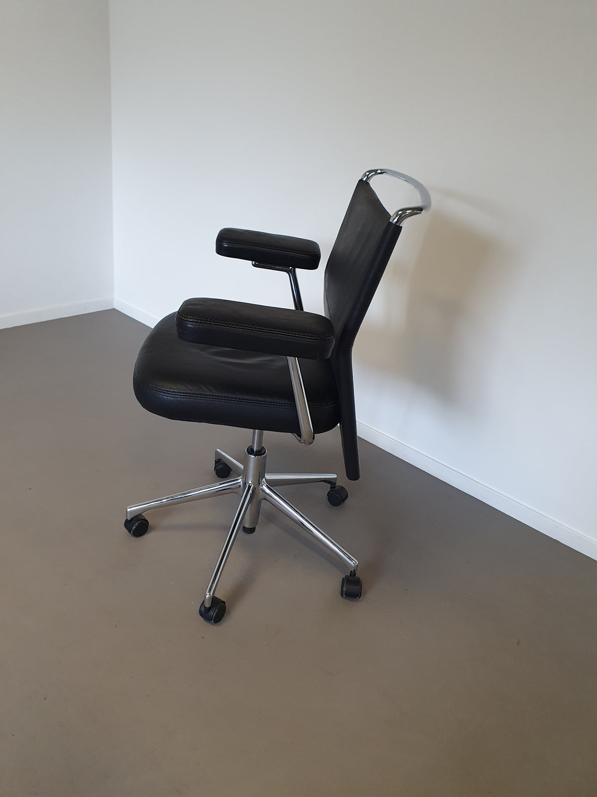 2 x Office armchair Vitra AC2 design Antonio Citterio