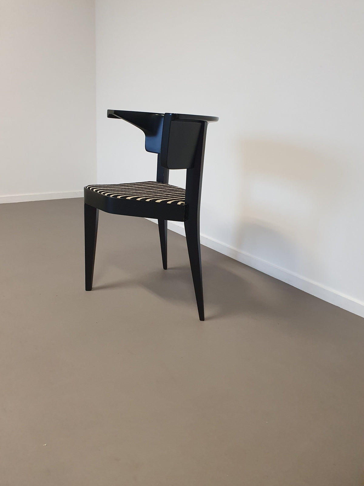 B1 asymmetrical ‘Three-legged’ chair by Stefan Wewerka for Tecta.