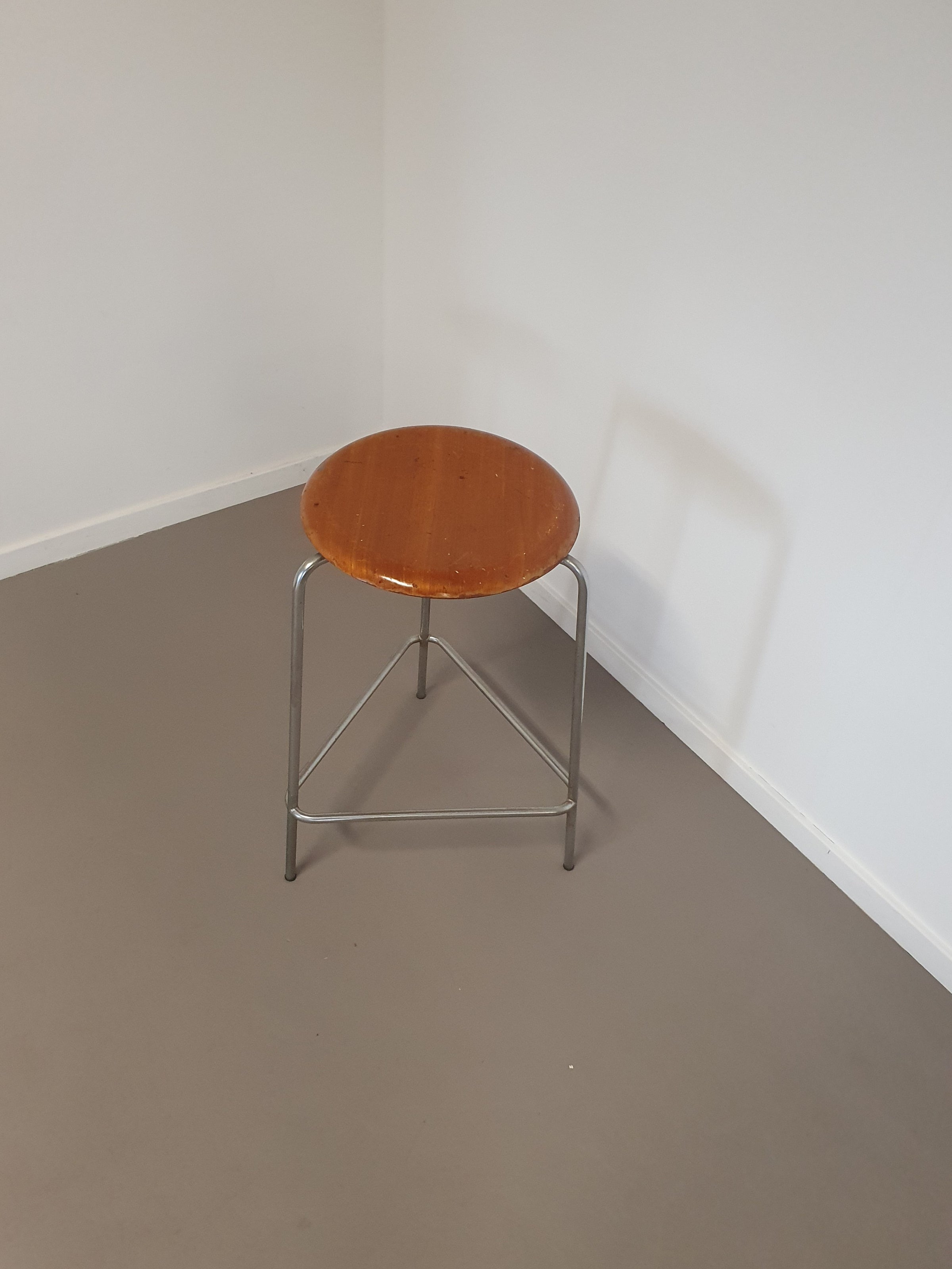 2 X RARE ( Only produced in 1966 ) dot chairs model 1066 by Fritz Hansen