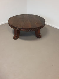 Beautiful large brutalist oak coffee table.
120 cm x 46 cm