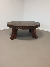 Beautiful large brutalist oak coffee table.
120 cm x 46 cm