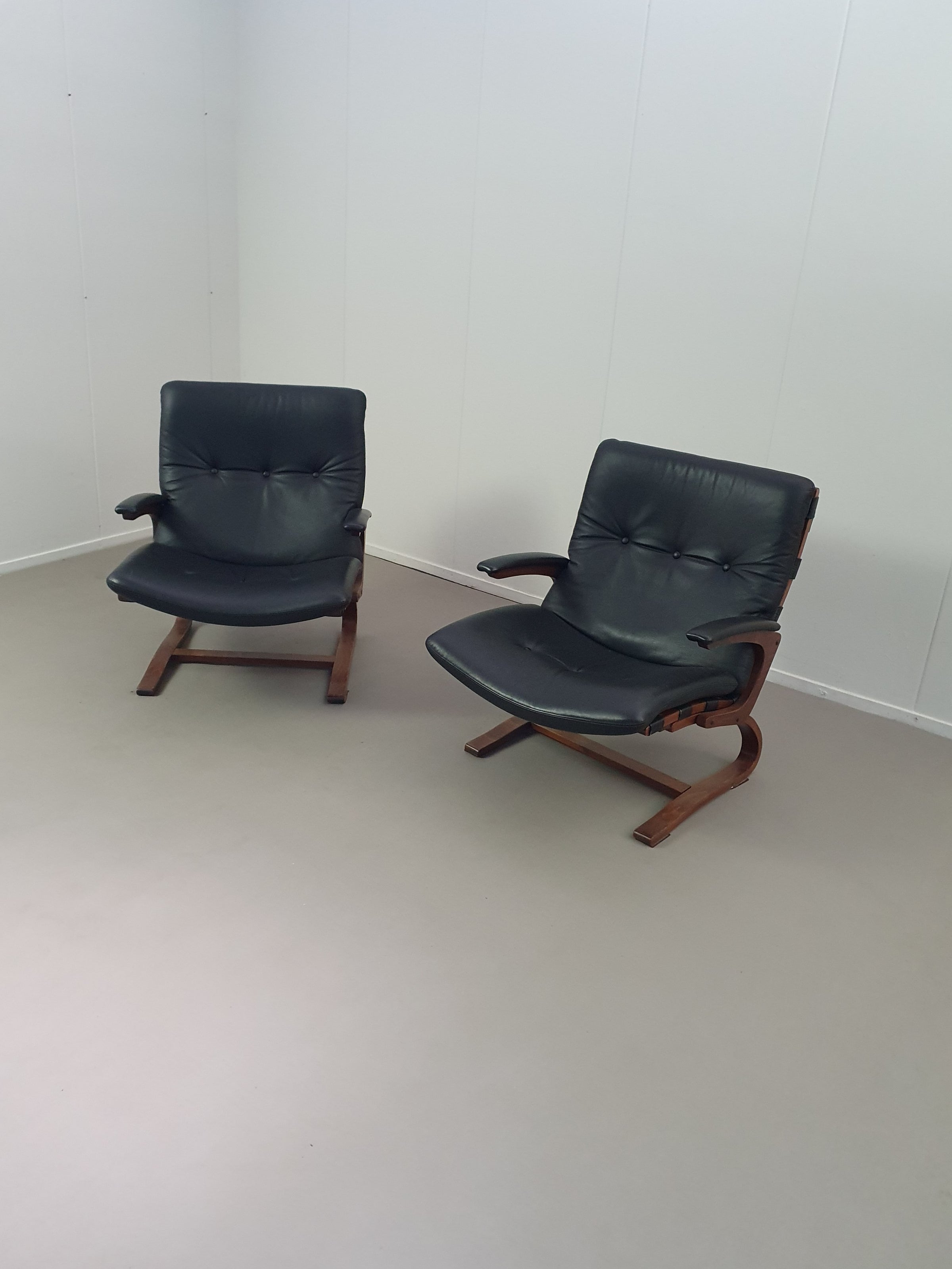 Vintage Kengu lounge chairs  by Elsa & Nordahl Solheim for Rybo Rykken & Co